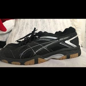 asic volleyball shoes
